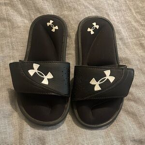 Under Armour Kids Size 12 Black Slide Sandals